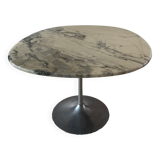 Vintage marble table with tulip base