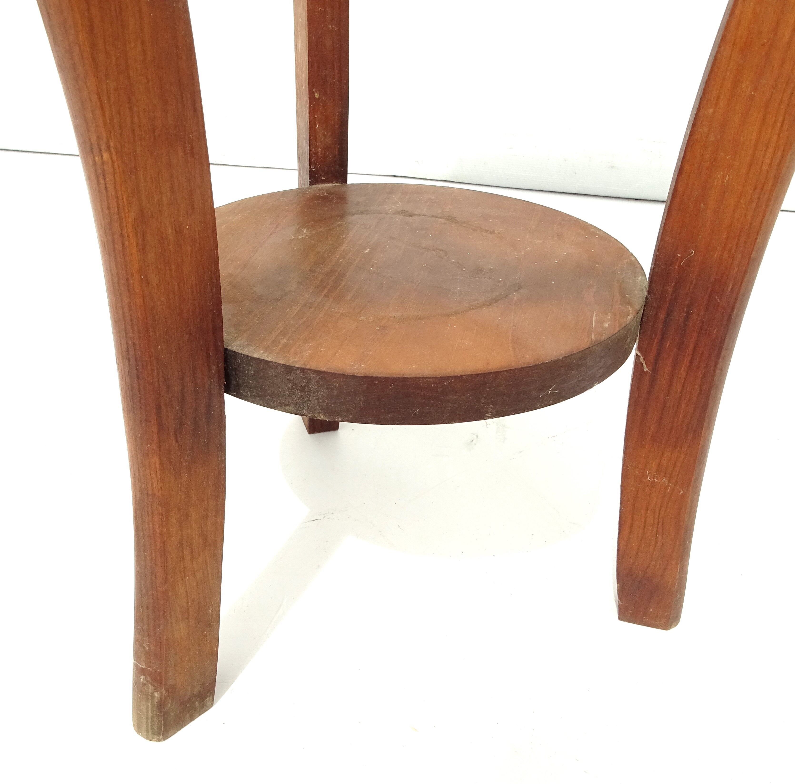 Wooden pedestal table