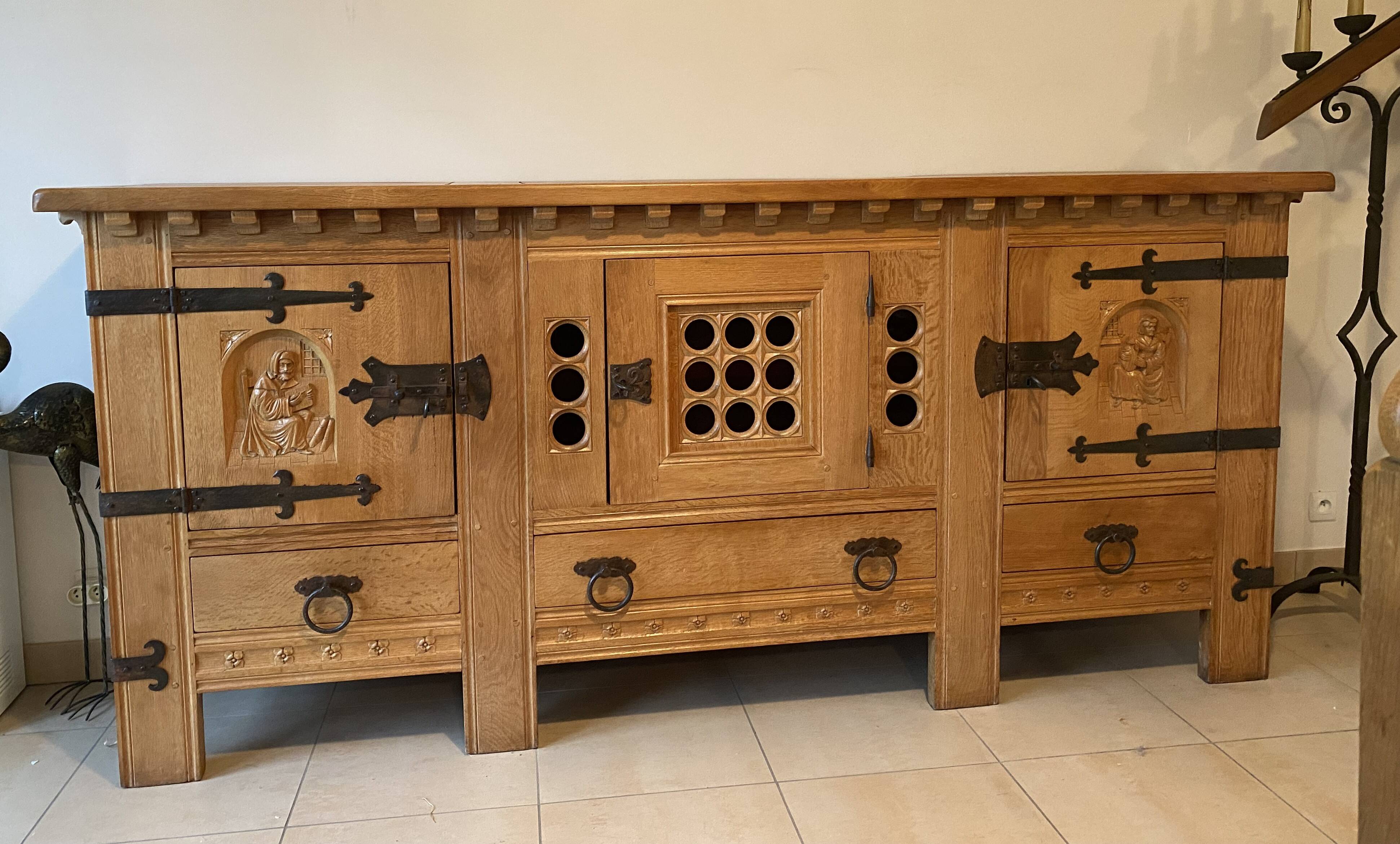 Buffet en chêne massif