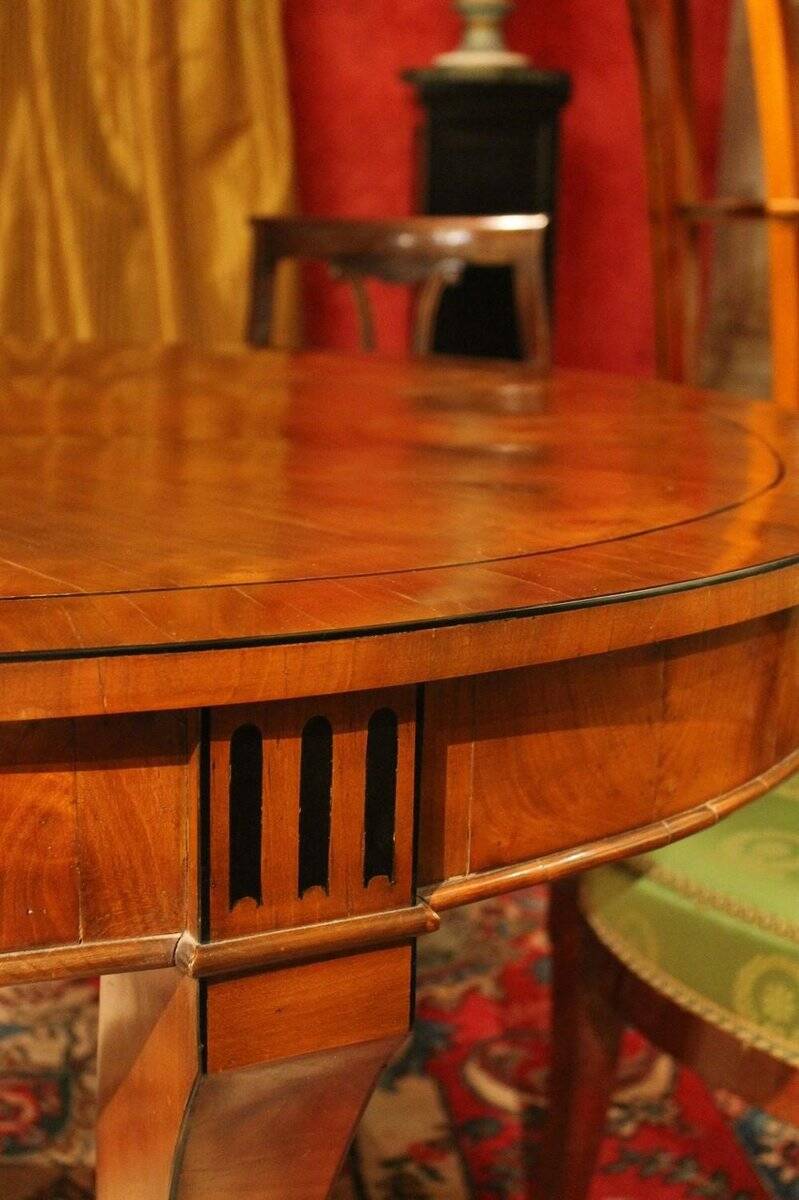 Italian Empire Style Oval Cherrywood and Ebony Dining Room Table, 19th Century