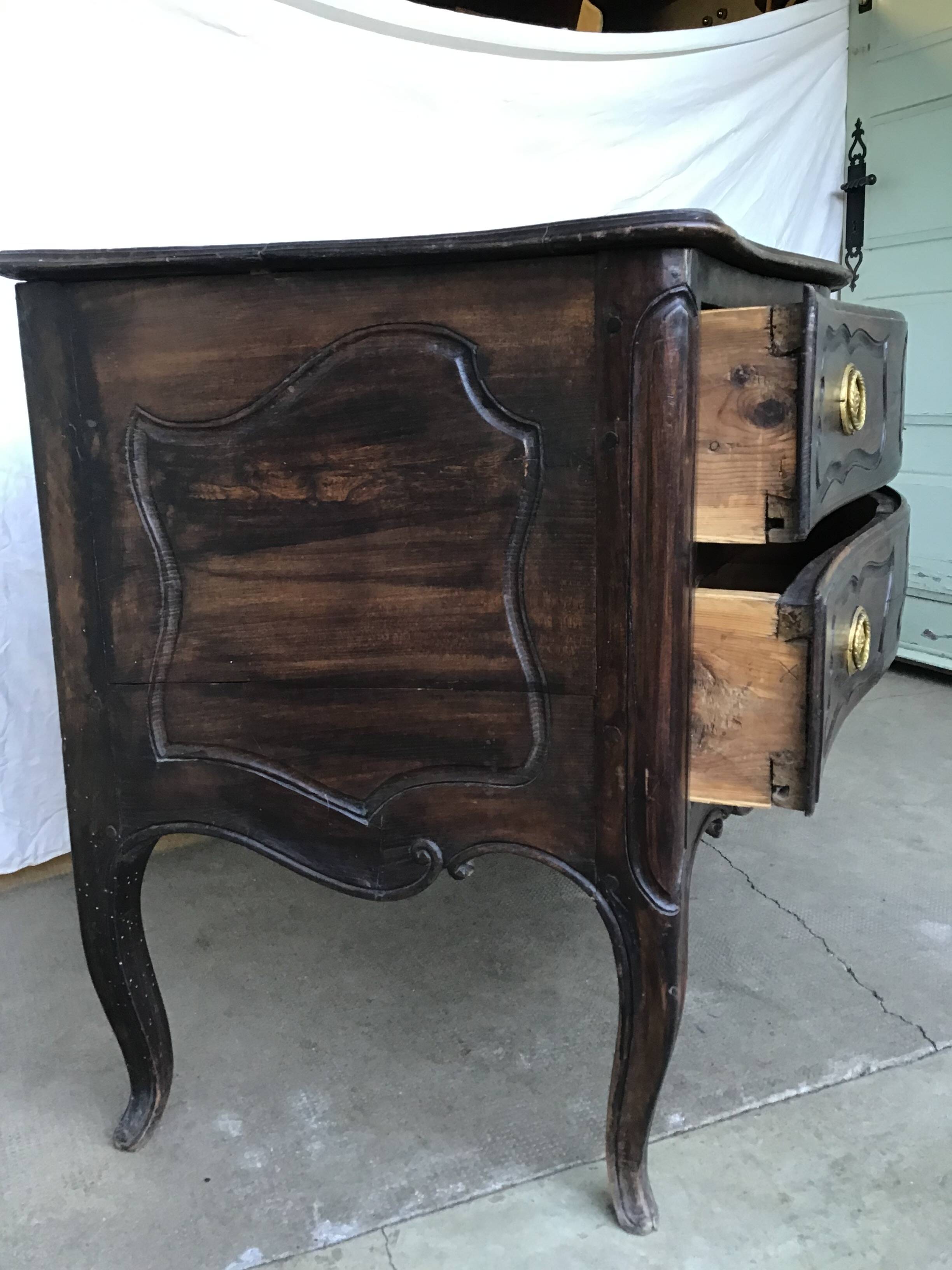 Louis XV sauté pan curved on all sides with 2 drawers on the front