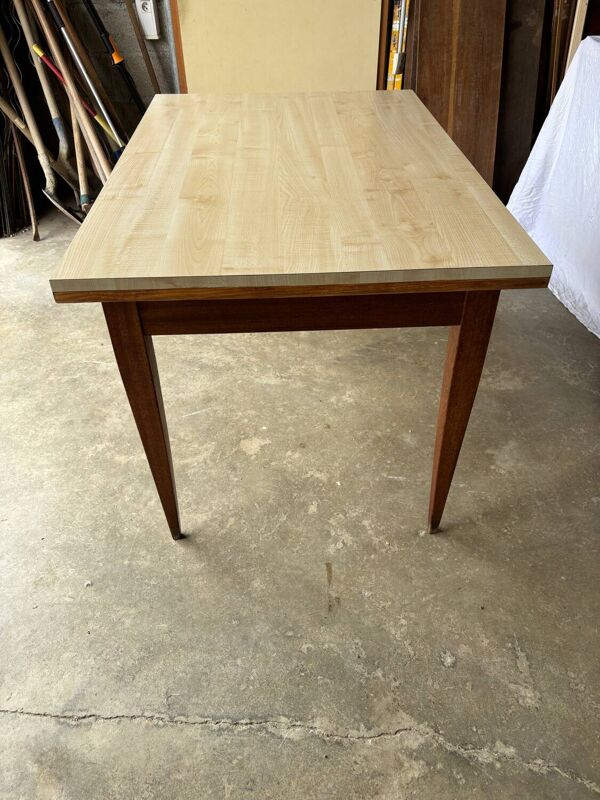 Table de cuisine vintage