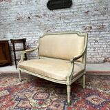 Banquette en bois peint à dossier à la reine de style Louis XVl XlX eme siècle