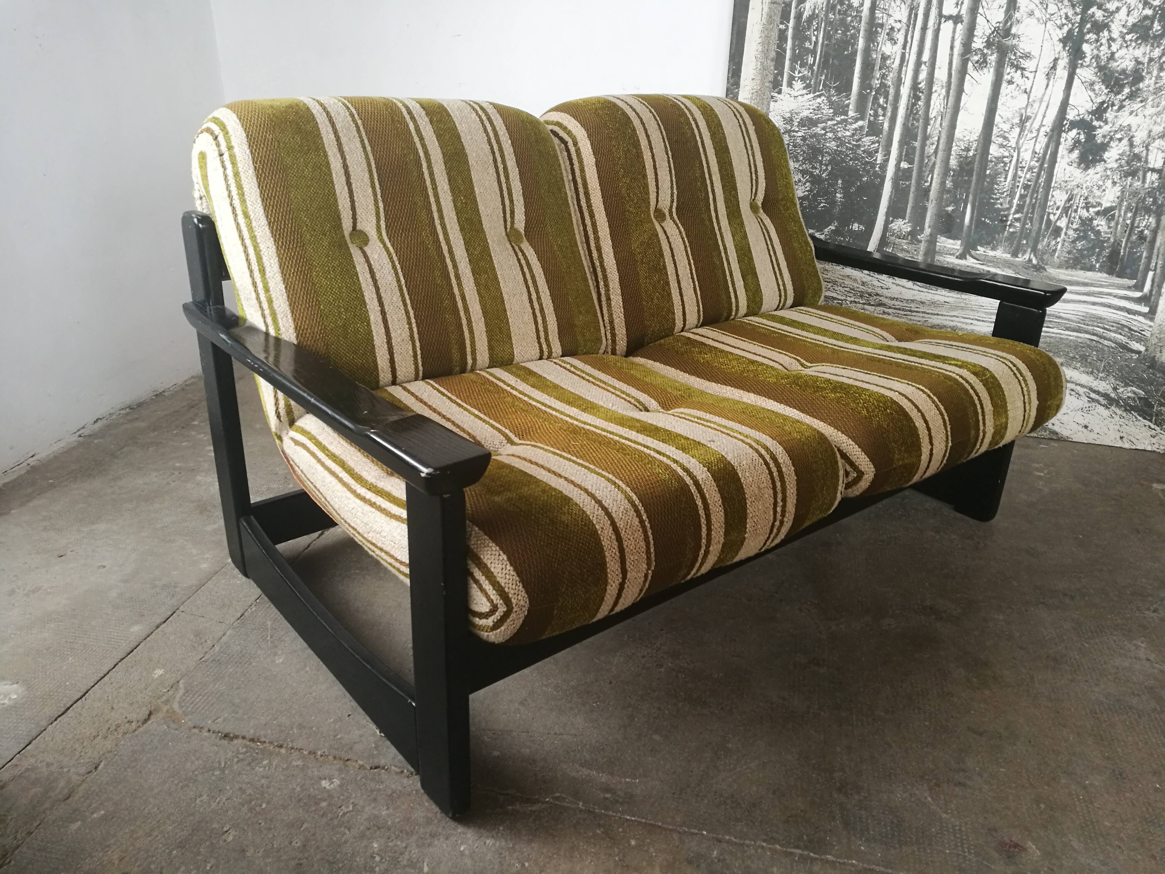 Modernist sofa from the 70s, 80s