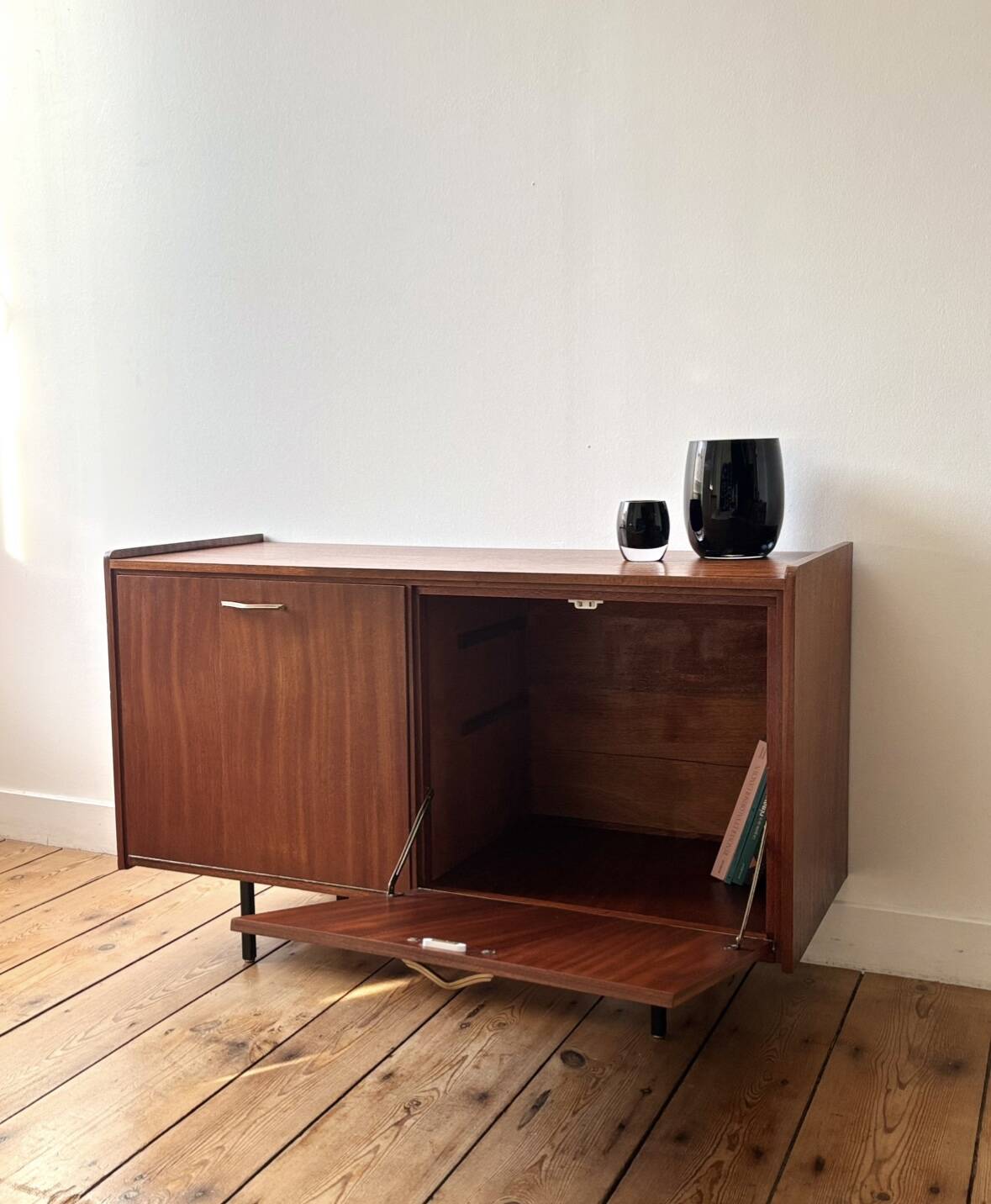 Vintage bar cabinet/sideboard