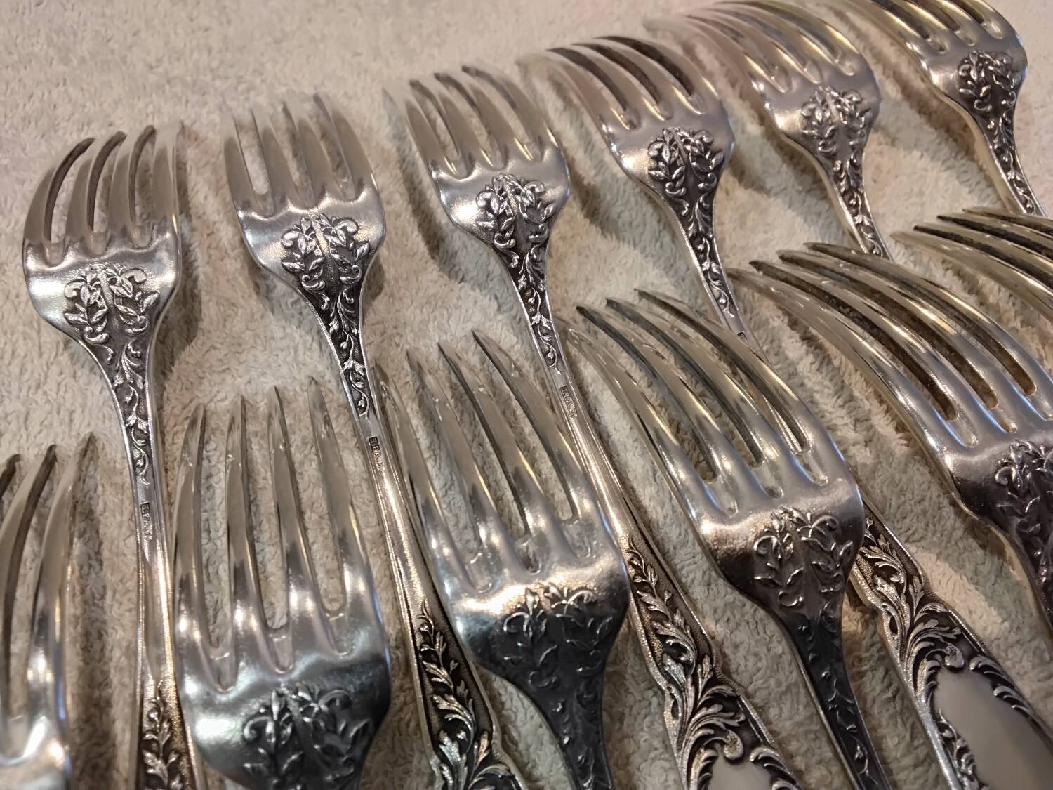 12 silver-plated metal dessert forks SFAM rocaille 19.1cm