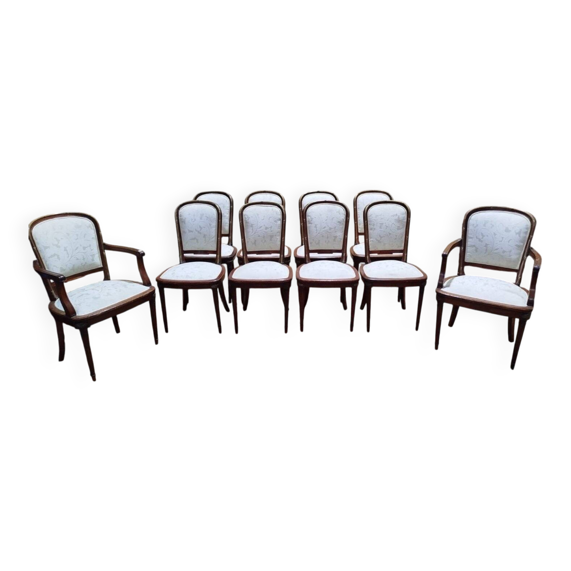Suite de 8 chaises et paire de fauteuils Louis XVI