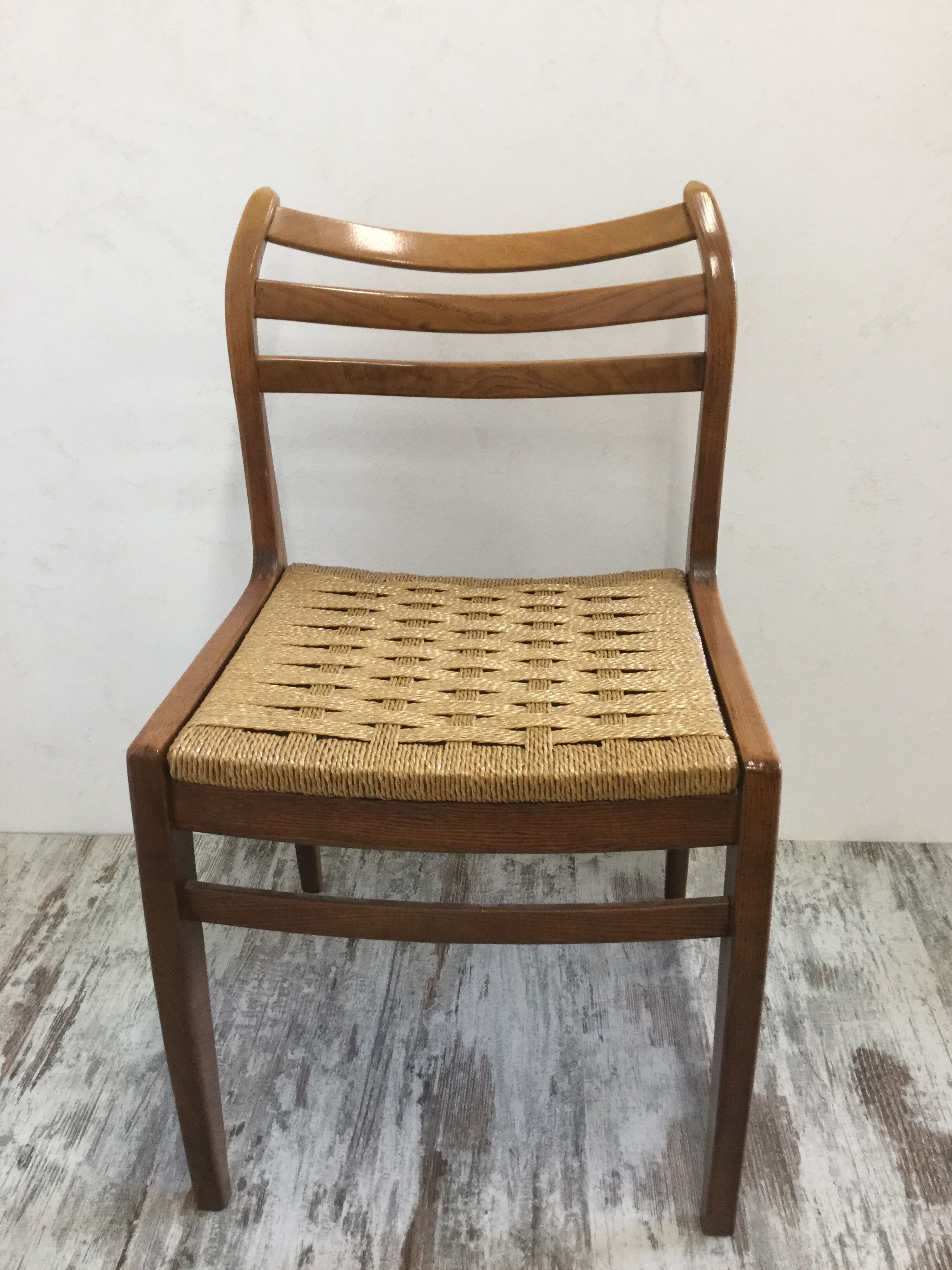 Scandinavian chairs x6