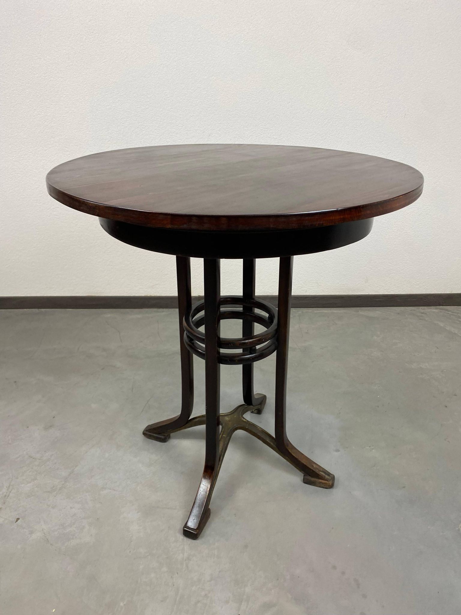 Table Thonet par Josef Hoffmann