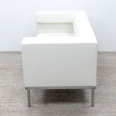 White leather sofa klöber