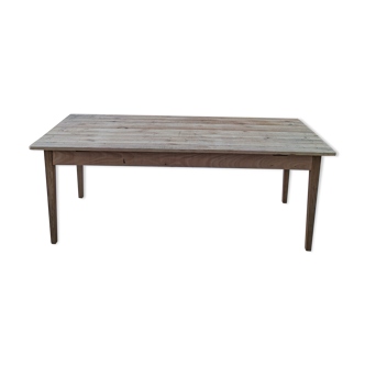 Farm table
