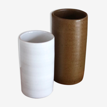 Duo de vases rouleaux blanc et  marron en céramique de Antonio Lampecco, années 70