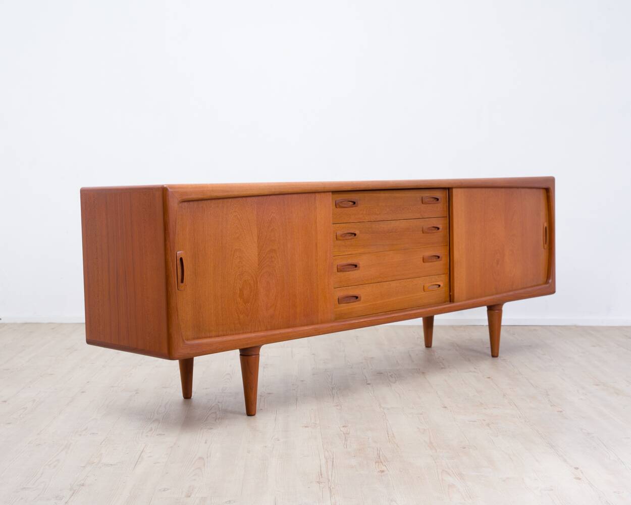 Teak enfilade, H.P Hansen Made in Denmark
