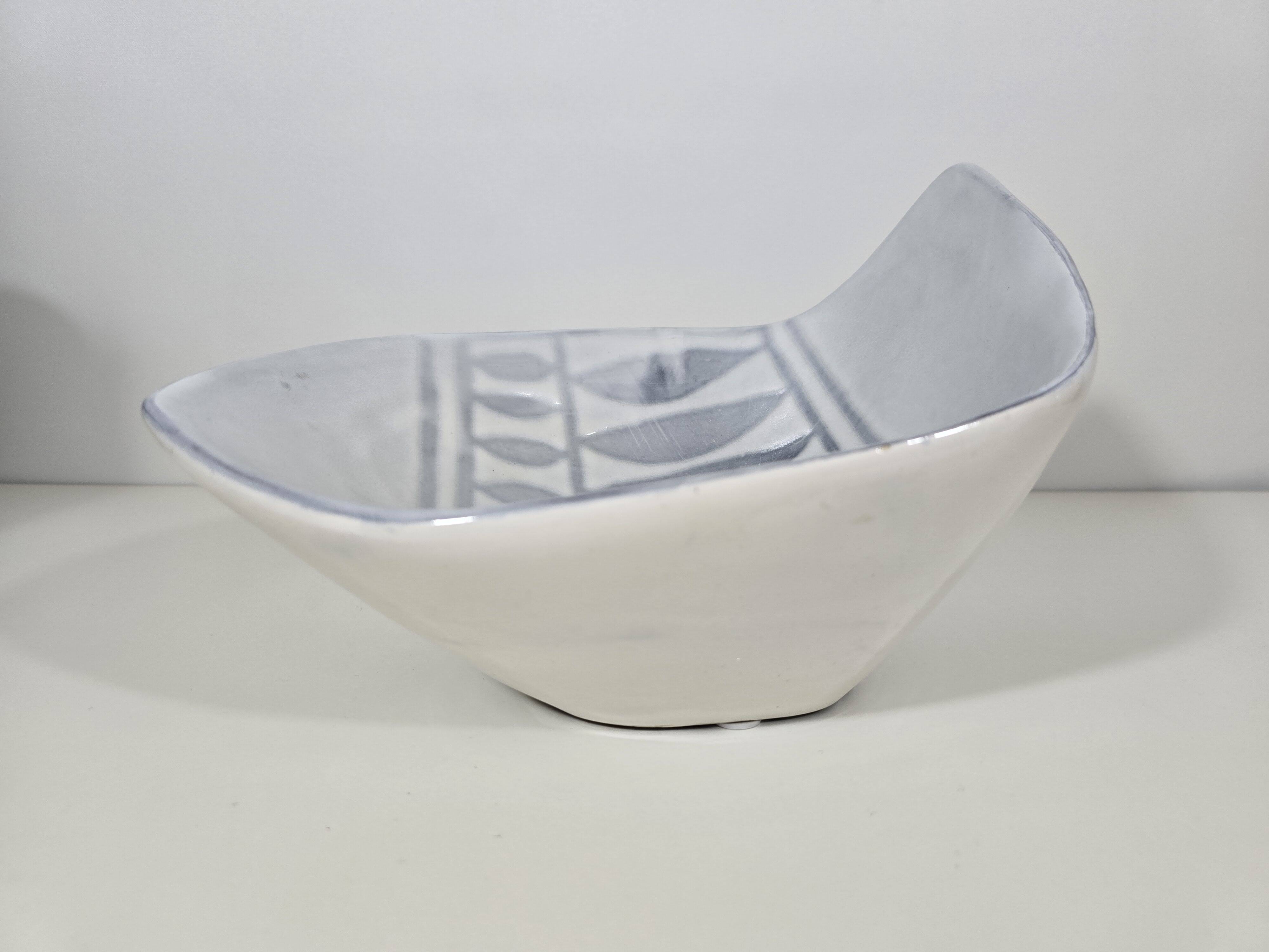 Roger Capron gray shuttle cup