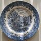 Assiette plate en porcelaineChurchill England. Motif Currier & Ives Harvest