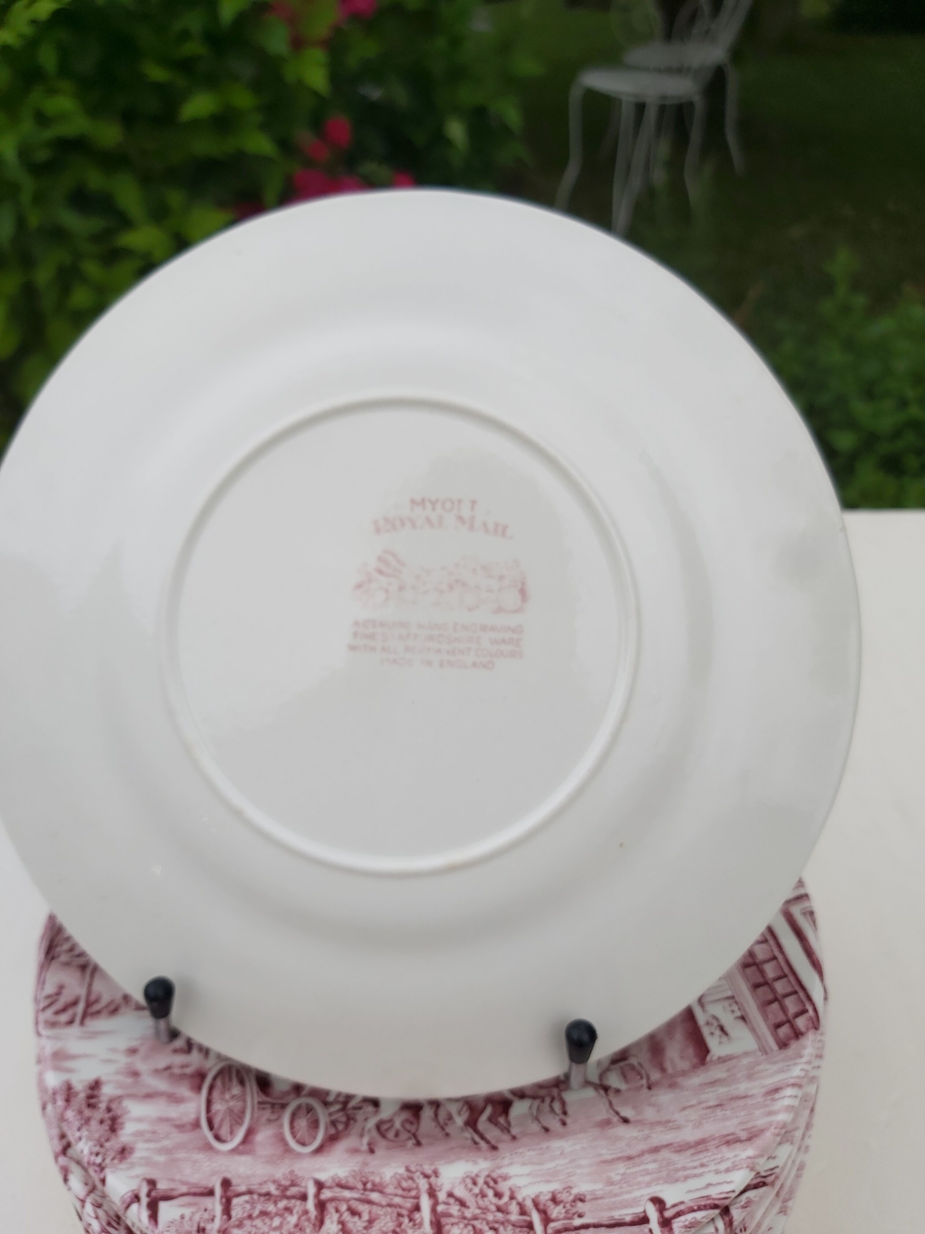 12 English dessert plates Myott Royal Mail