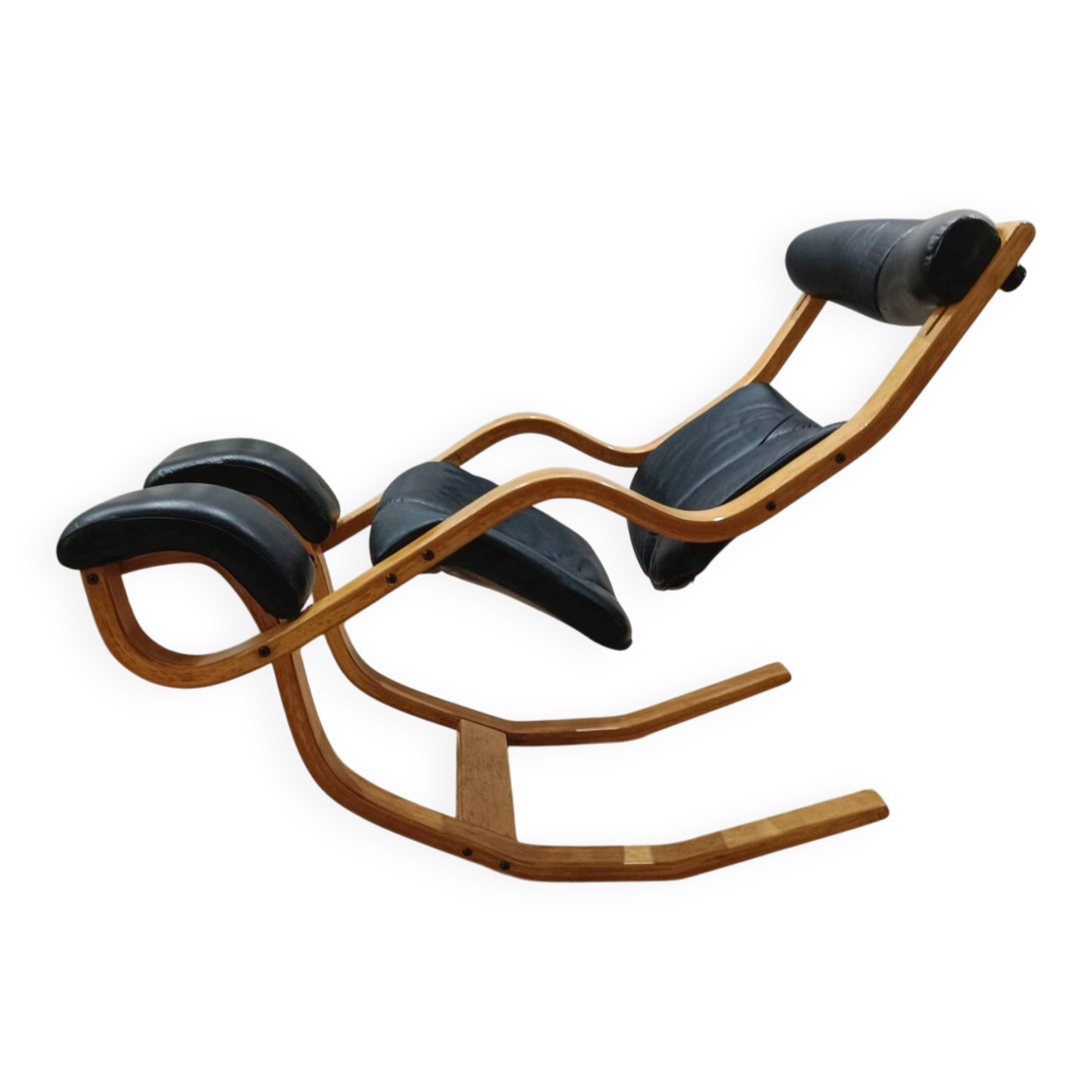 Stokke zero gravity chair, design Peter Opsvik