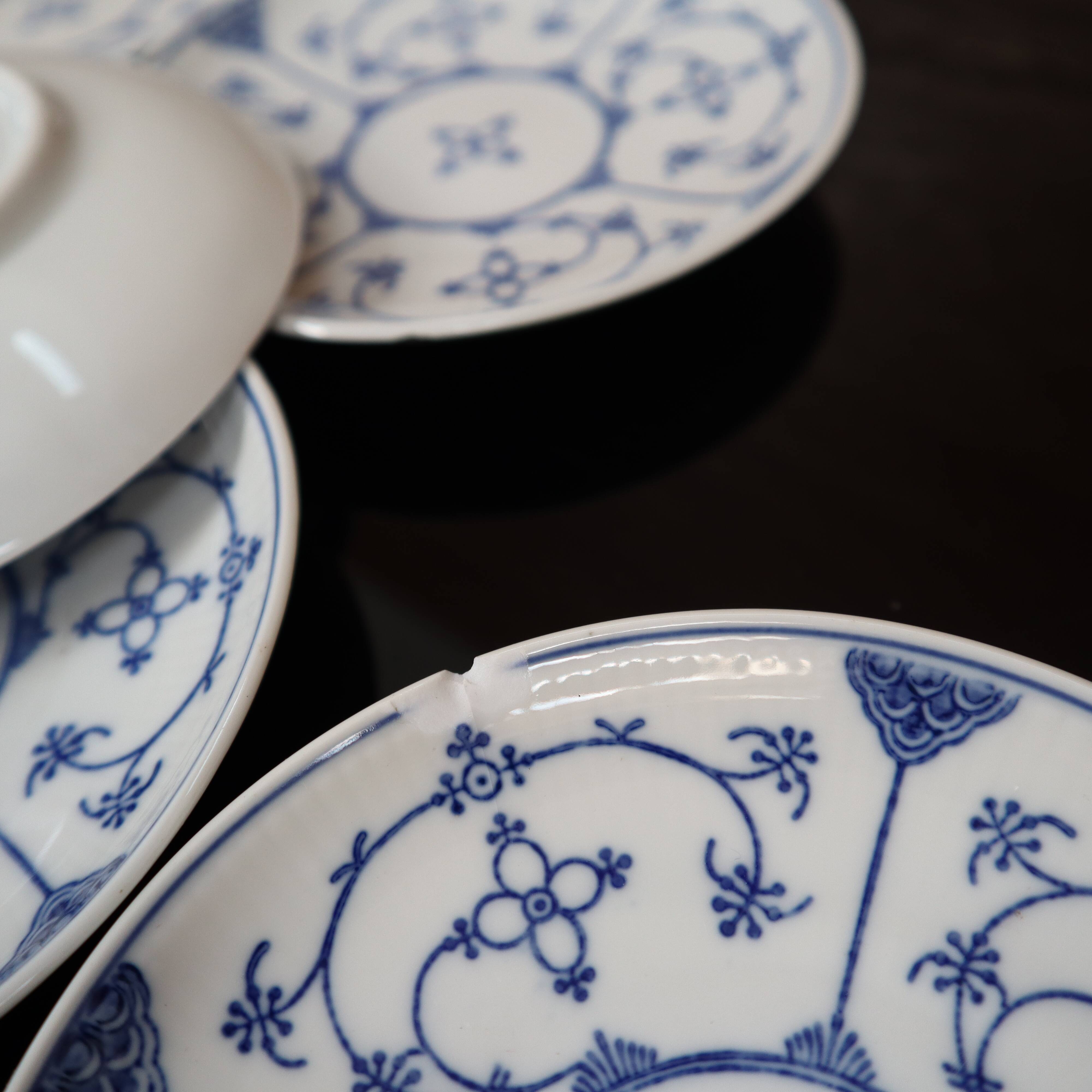 6 bowls Jager Eisenberg Blau Saxony blue and white porcelain