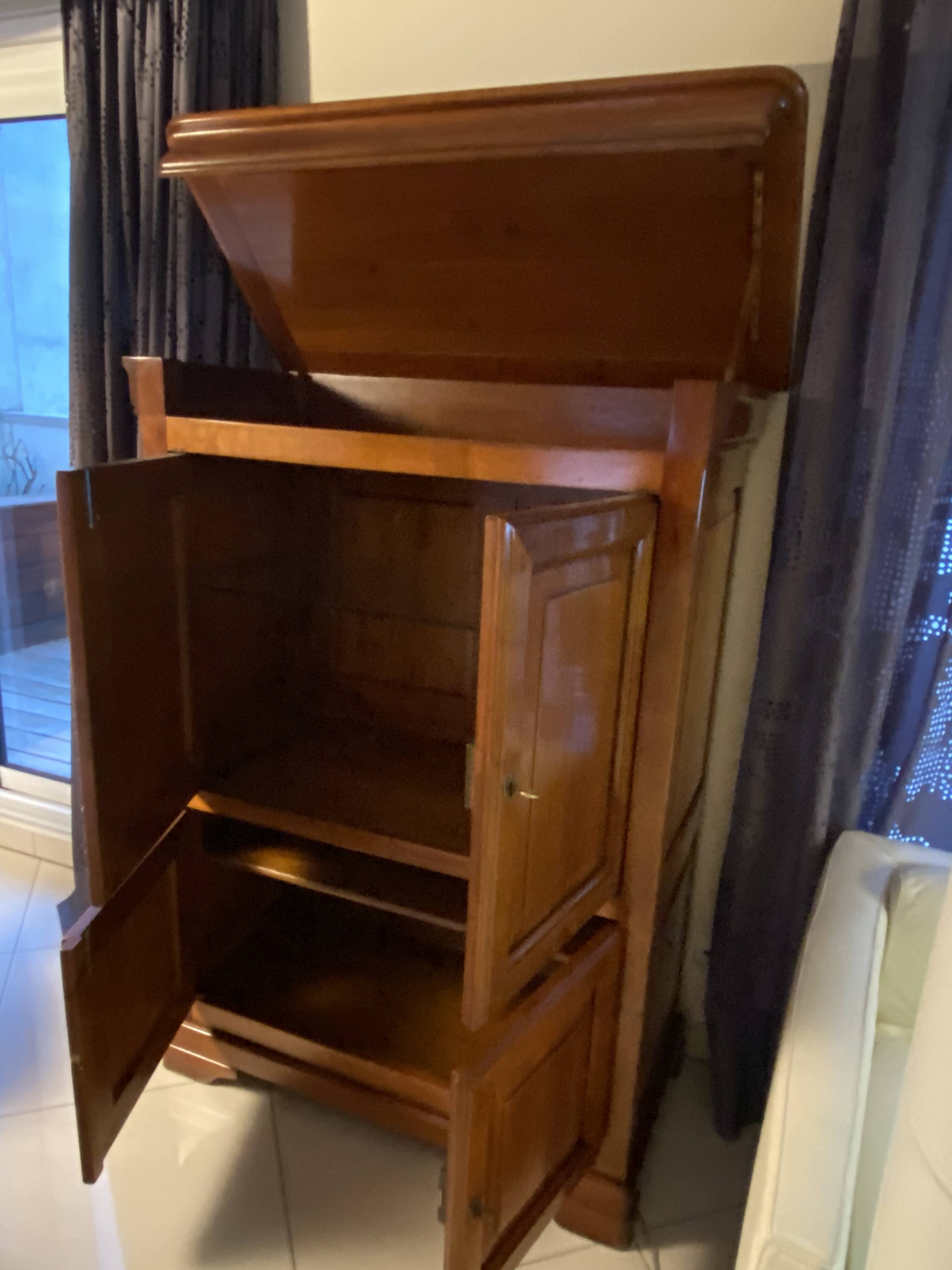 ROCHE BOBOIS TV cabinet