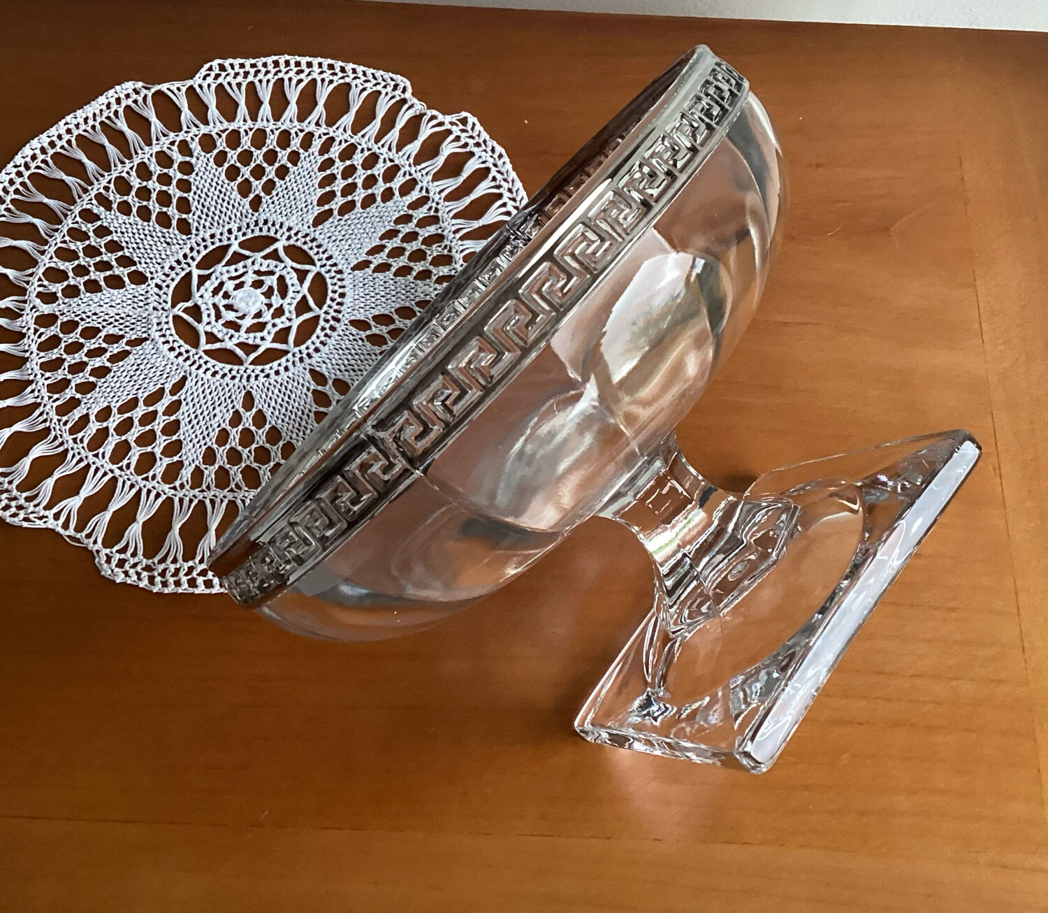 Standing cut square glass base