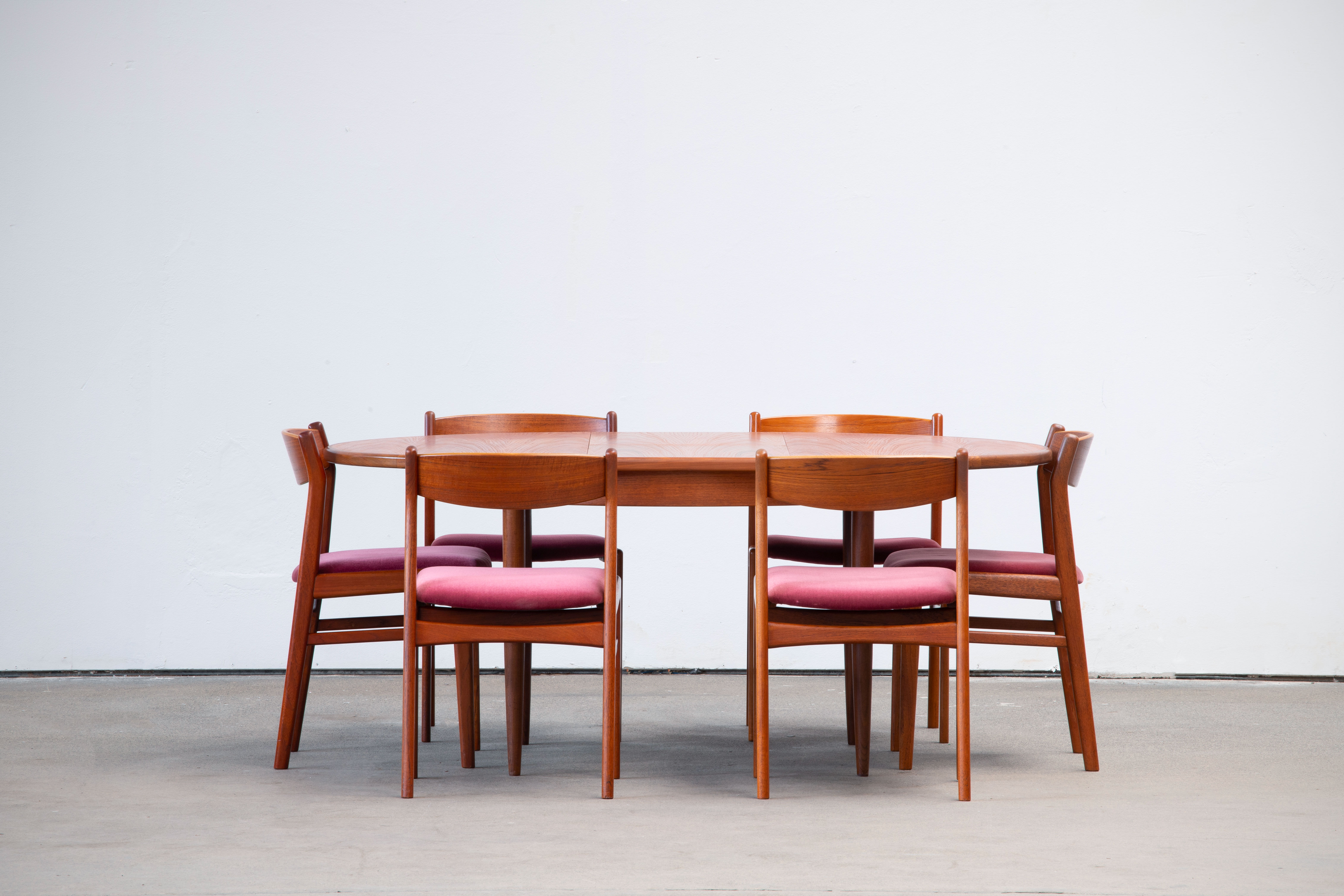 Scandinavian table G-Plan 1960