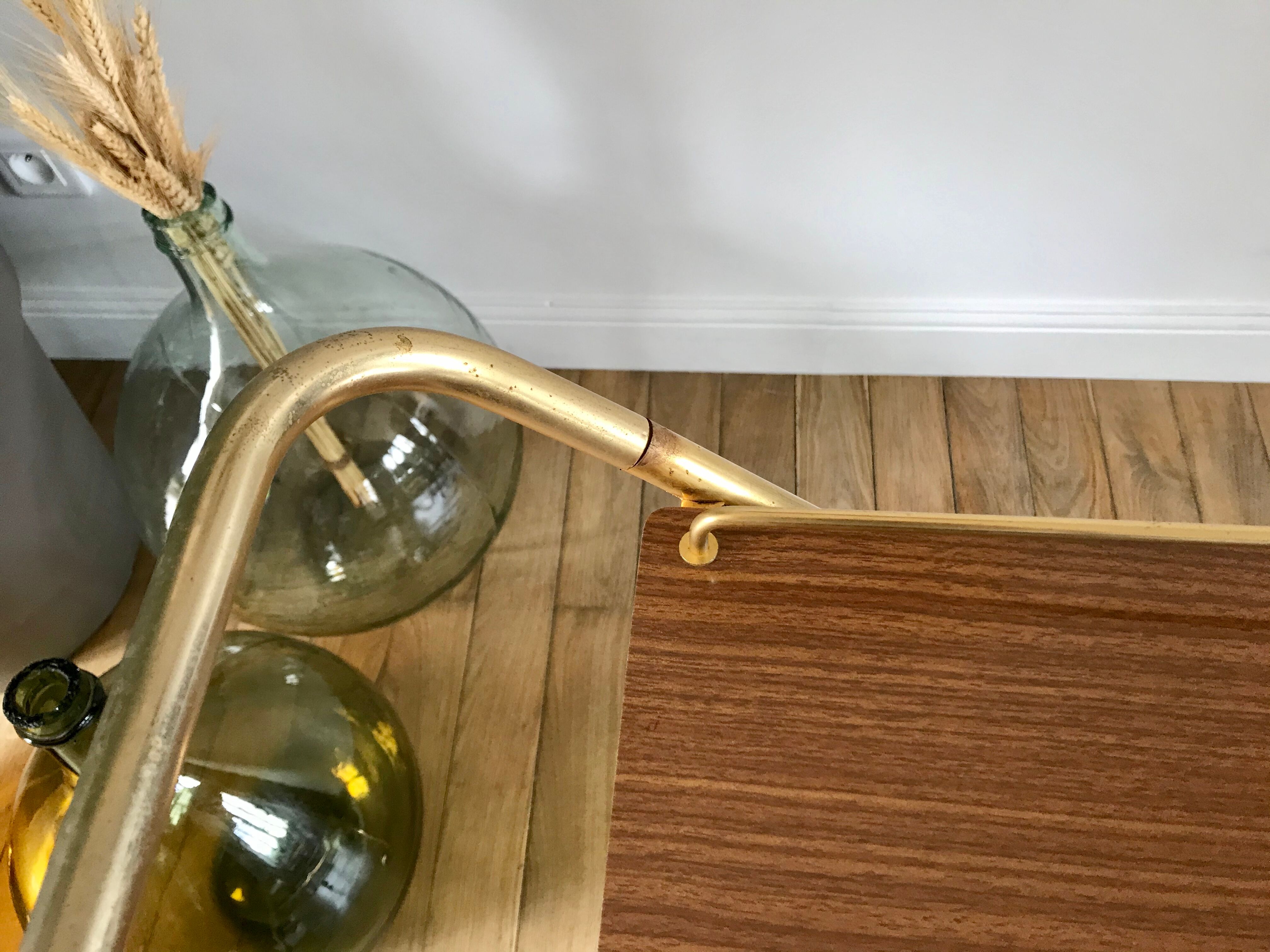 Design service in formica and brass 60s