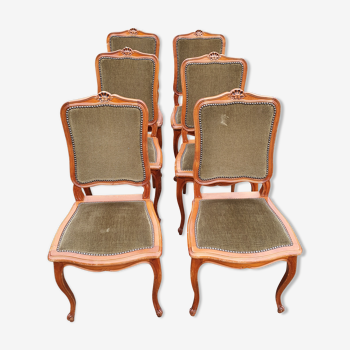 6 chaises de style Louis XV en velours vert olive