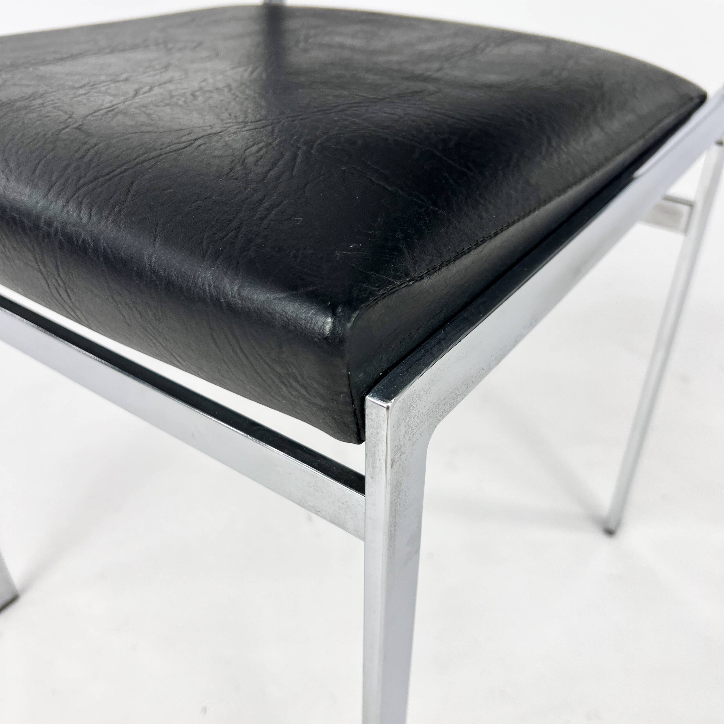 Set of 4 vintage dining chairs, Belgium, 1980