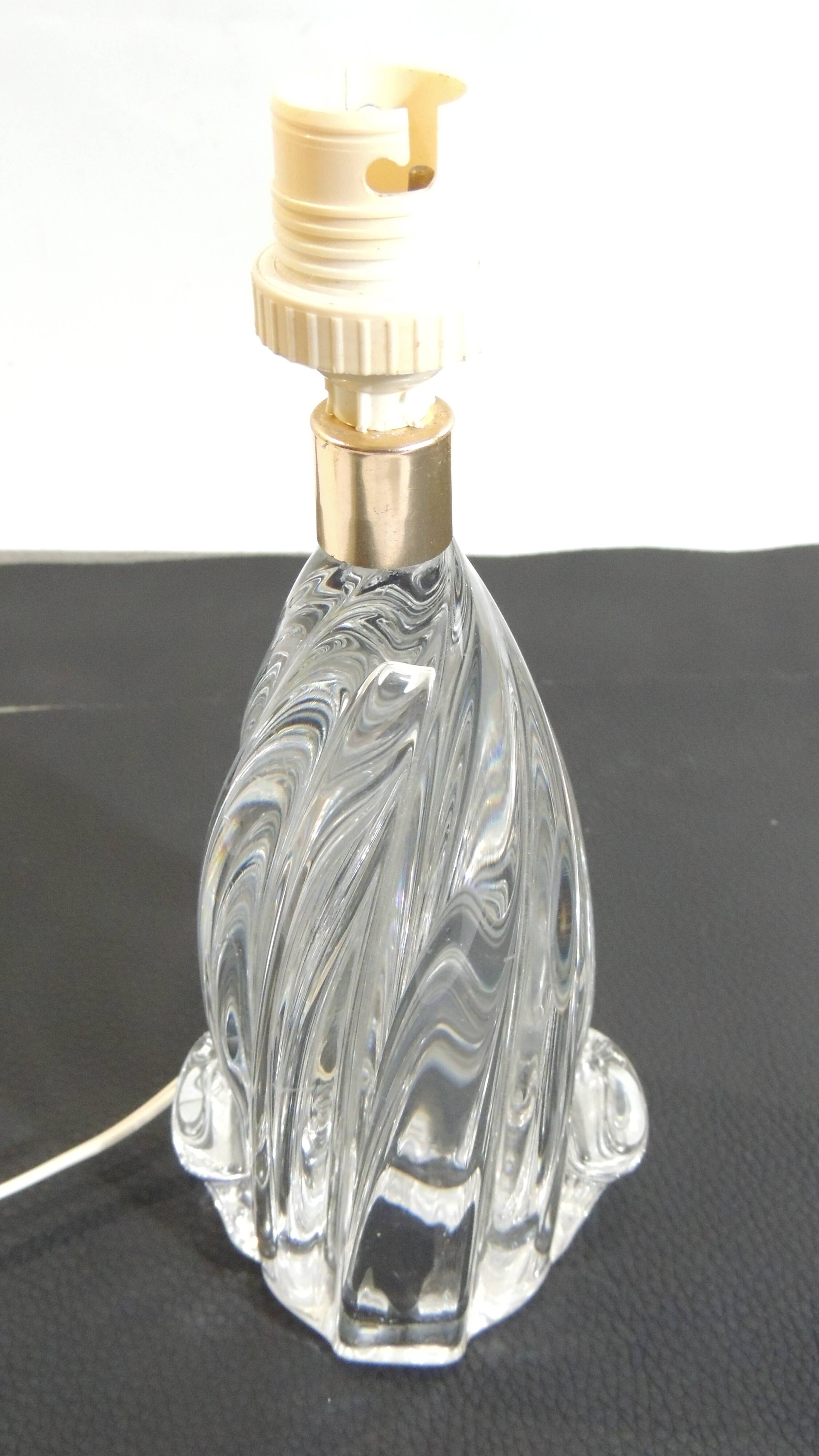 Vintage crystal lamp from the 70s – sculpted base – small table lamp