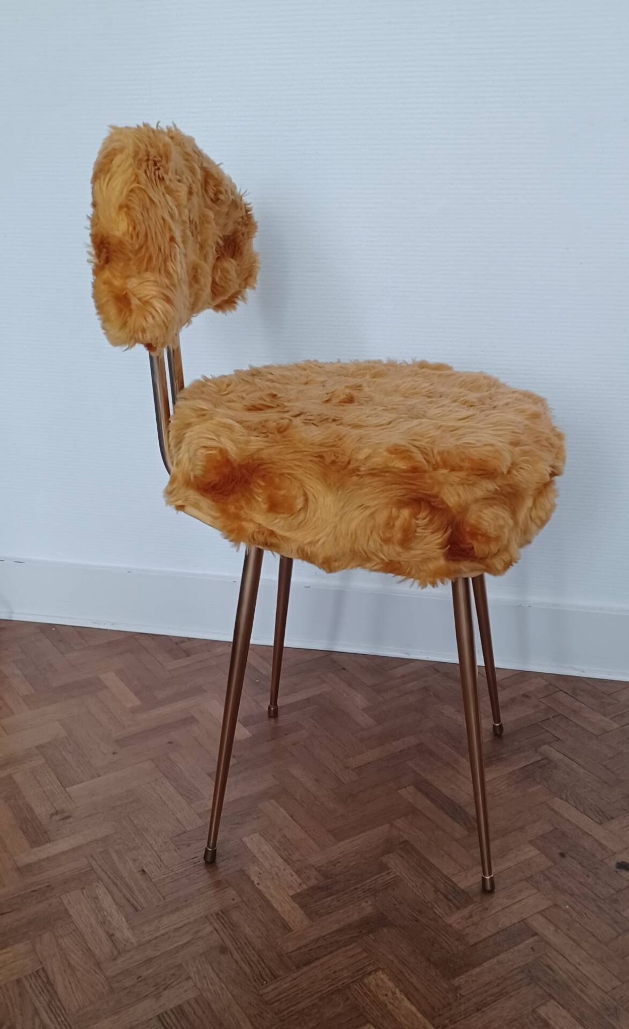 Pelfran Space Age shaggy chair