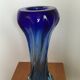 Vase en cristal bleu