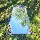 Miroir ancien biseauté à décor feuillage – Style Art déco