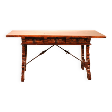 Console renaissance espagnole en noyer - 17° siècle