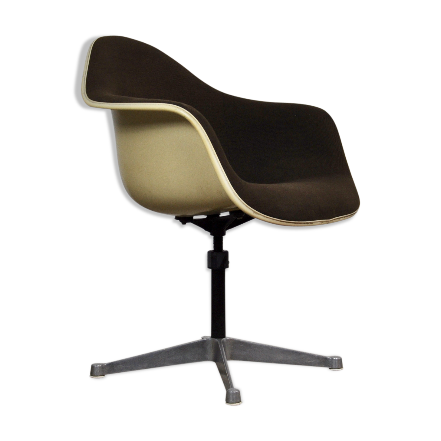 Charles Eames for Herman Miller armchair, 1970