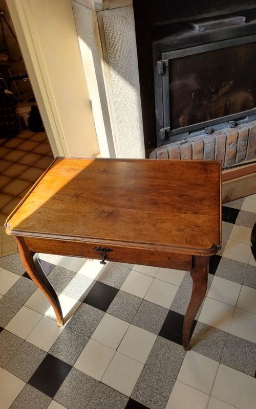 Pretty little antique table
