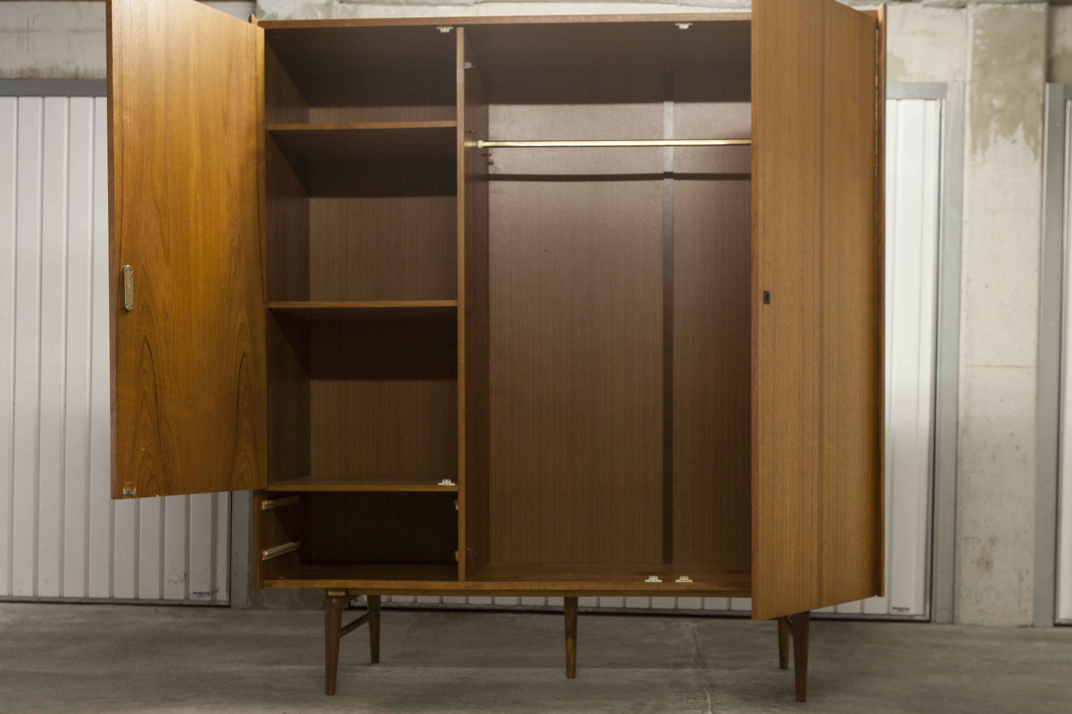 Armoire teck des années 60 Simat Meubles