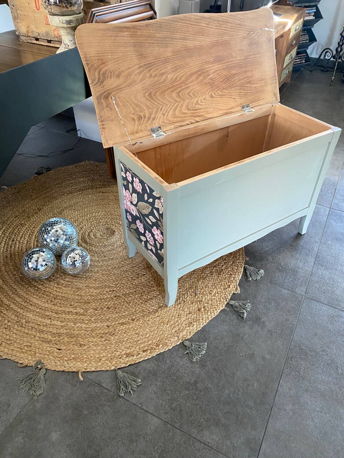 Wooden chest for toys or storage with a green and wood makeover