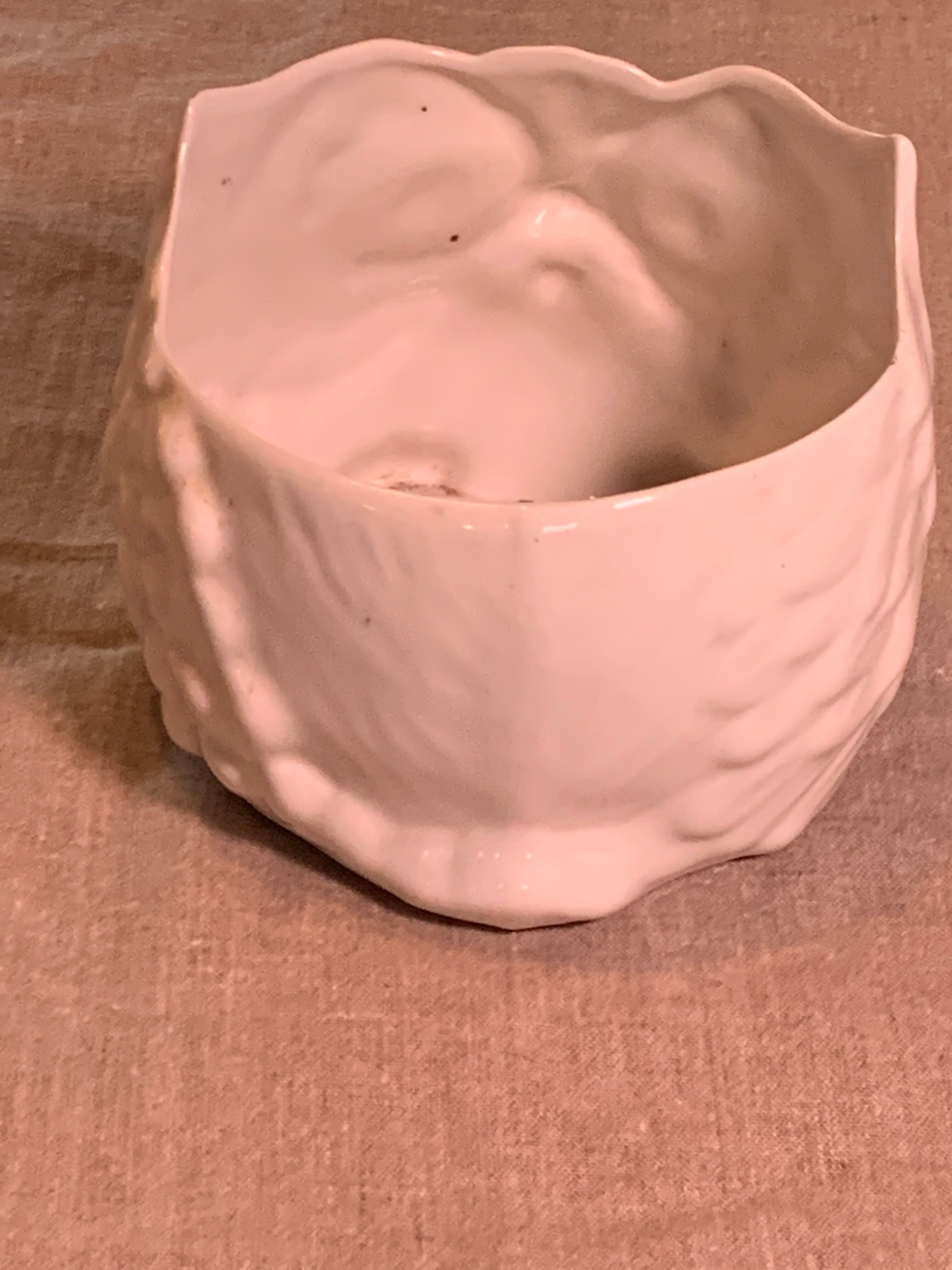 Cache pot owl glazed ceramic white slip earthenware siol Portugal