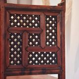 Chaise moucharabieh en bois exotique
