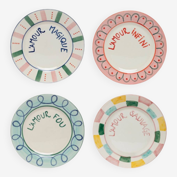 Set of 4 l'amour dessert plates