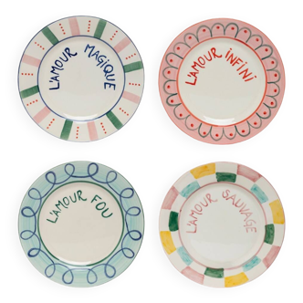 Set of 4 l'amour dessert plates