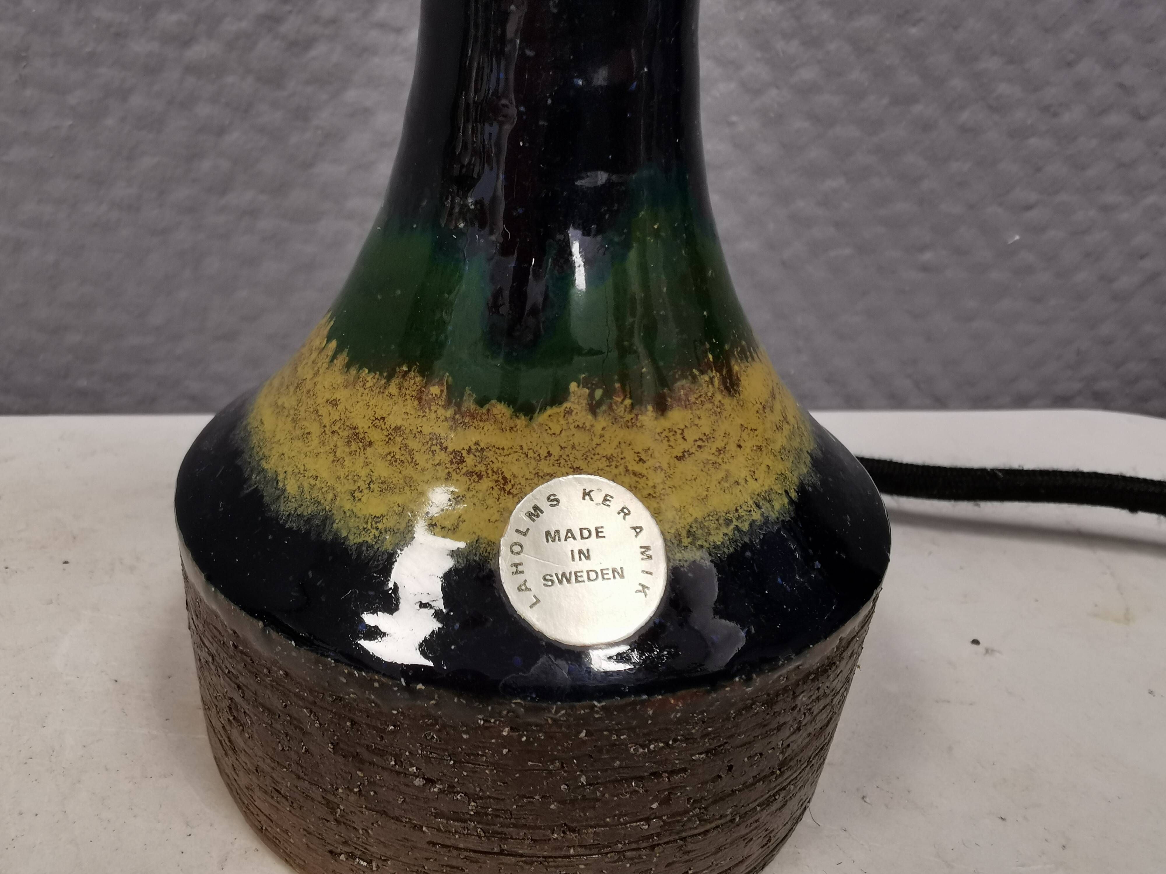 Small ceramic table lamp, from the Swedish brand Laholms, 1980s.