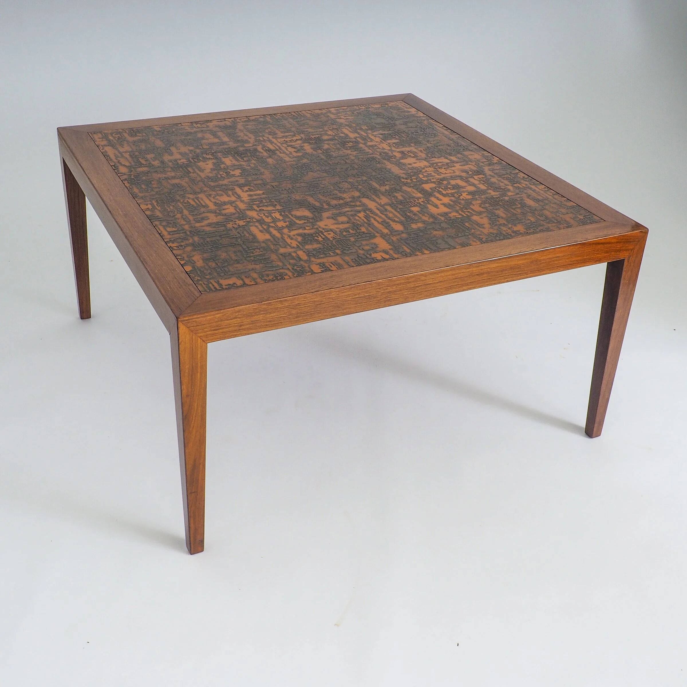 Table basse en teck et cuivre de style mid-century moderne par Severin Hansen