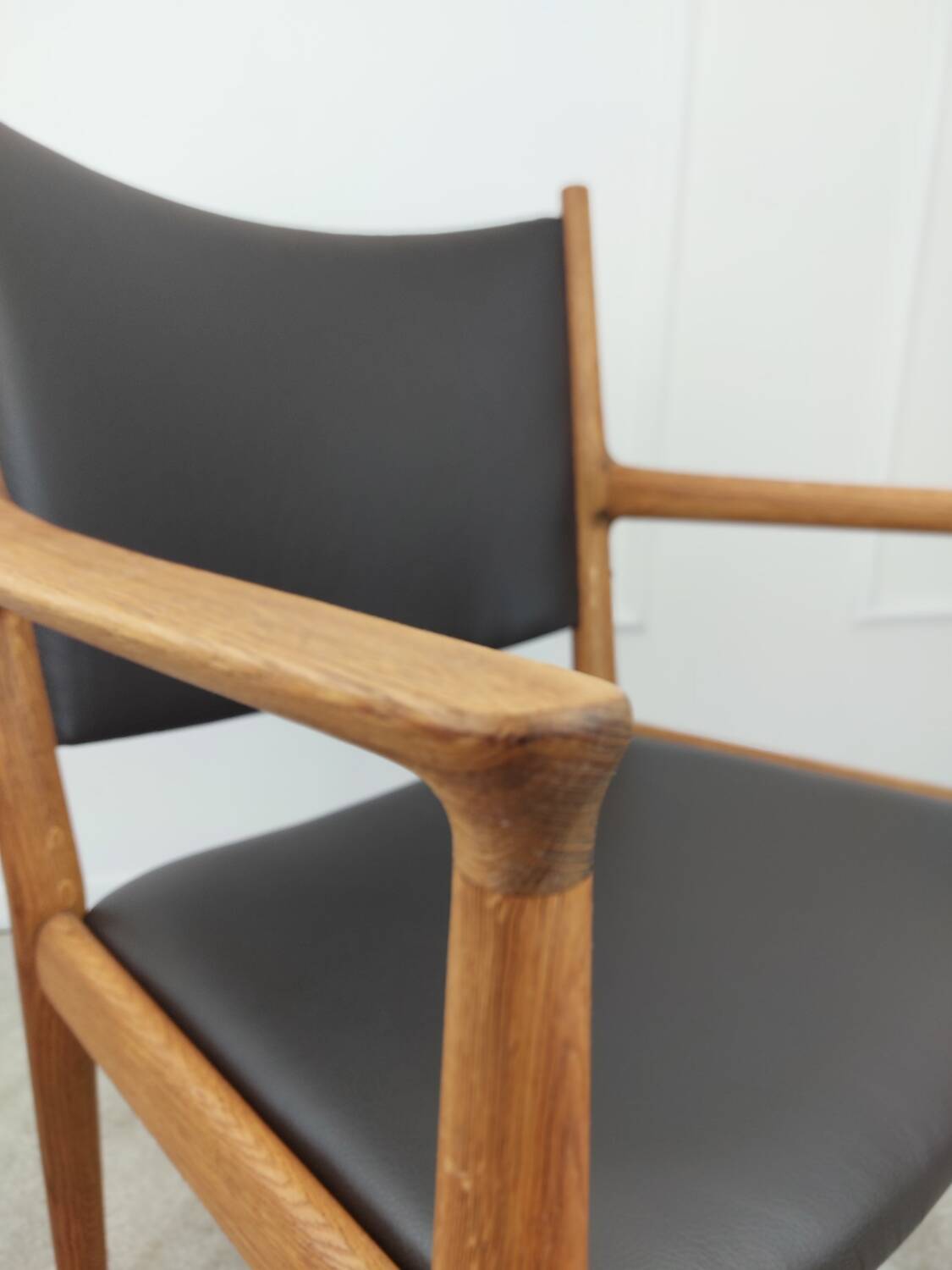 JH513 armchair by HJ Wegner for Johannes Andersen