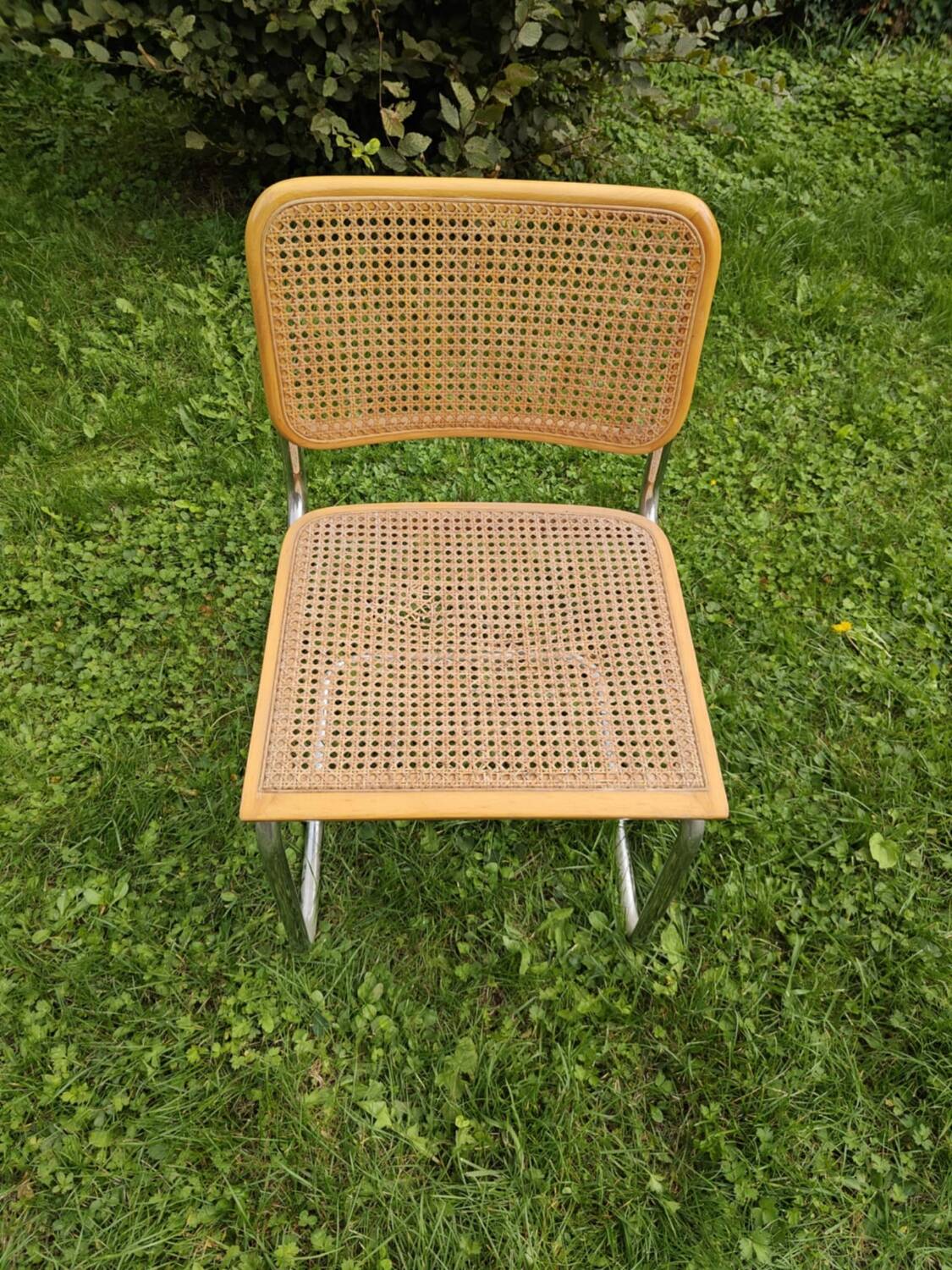 fauteuil thonet modèle Pragues 811