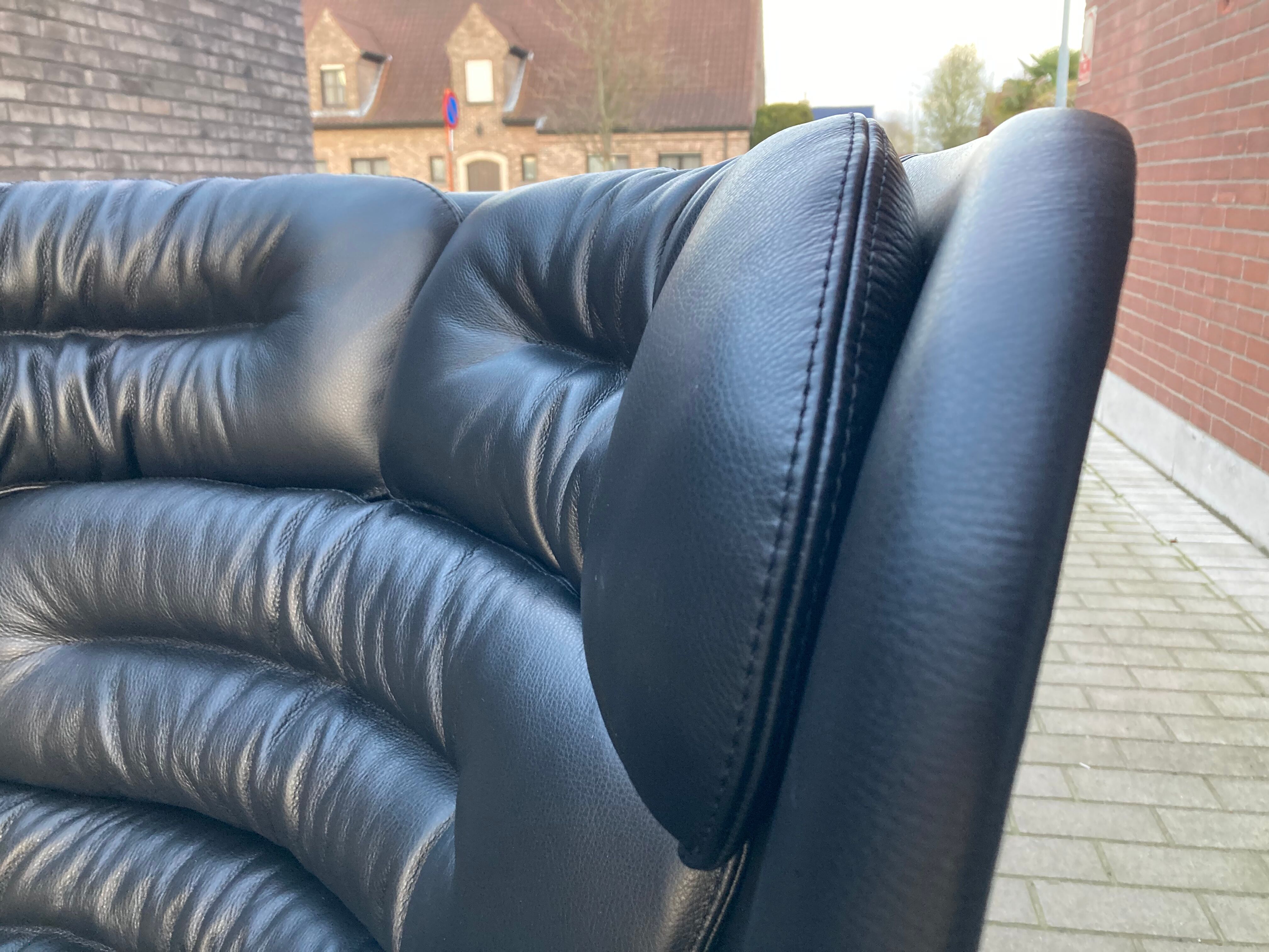 Joe Colombo Elda design armchair, Longhi edition