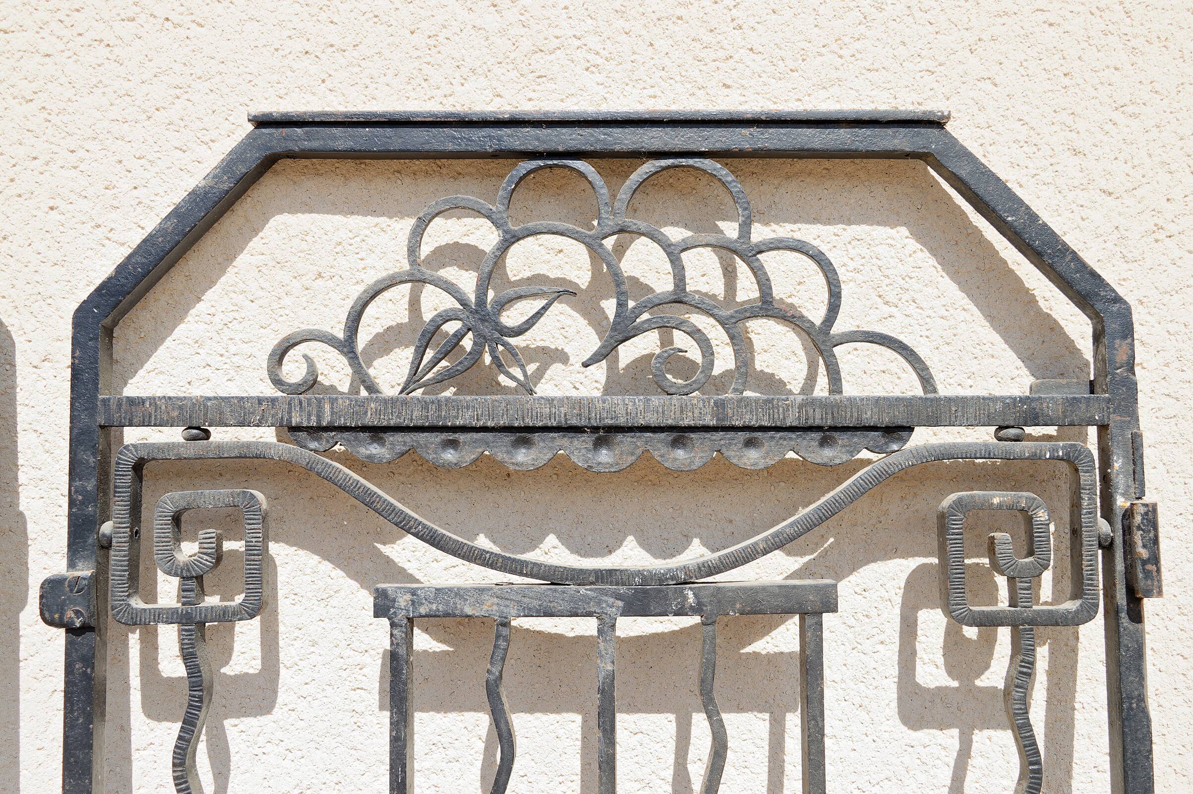 Pair of Art Deco wrought iron doors, circa 1925