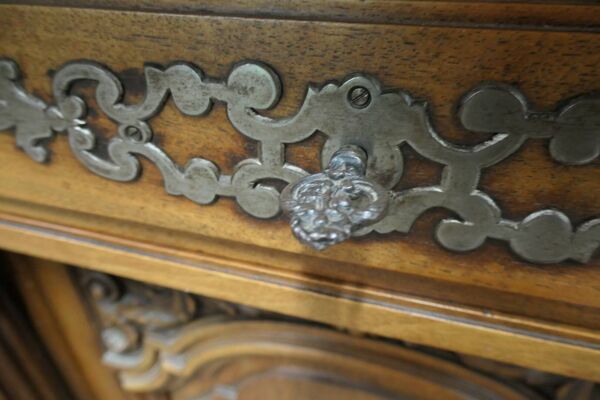 Buffet en enfilade style louis XIV en noyer et marbre