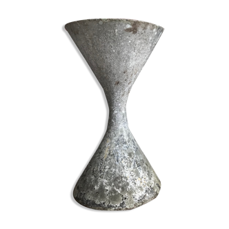 Gardener by Willy Guhl & Anton Bee