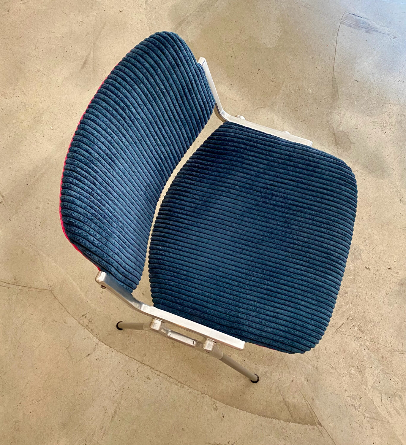 LSC 106 chair by G. Piretti